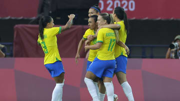 Brasil estreou com goleada sobre a China