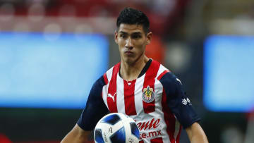 Chivas tratará de romper su mala racha ante Rayados en la fecha 6