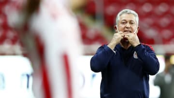 El entrenador de las Chivas Rayadas de Guadalajara habló sobre el nivel que ha mostrado su delantero