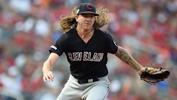 Los Angelinos de Los Angeles quieren a Mike Clevinger, pero el precio es alto