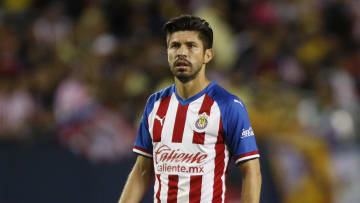 Oribe Peralta con Chivas