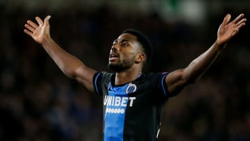Emmanuel Dennis est sur les tablettes de l'OM