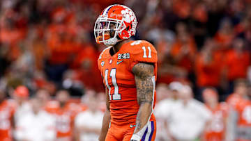 Isaiah Simmons playing for Clemson against LSU in the College Football Playoff National Championship