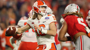 Trevor Lawrence battling the Ohio State Buckeyes