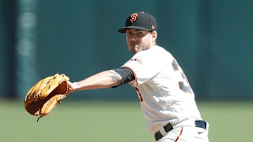Kevin Gausman regresa a los Gigantes de San Francisco 