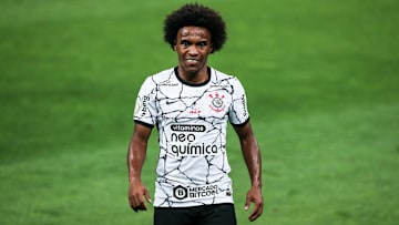 Meia-atacante, agora, defende o Corinthians