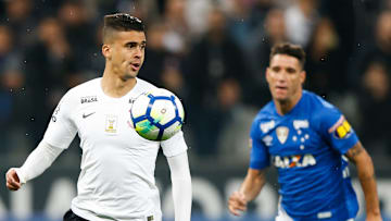 Thiago Maia, Philippe Coutinho, Danilo Avelar e outros: veja 8 jogadores que não entram em campo há muito tempo por conta de uma lesão. 