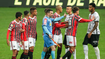 Tricolores aparecem dentro da zona de rebaixamento