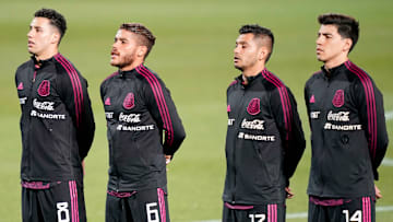 La selección mexicana entonando el Himno Nacional previo al duelo contra Costa Rica en la CONCACAF Nations League.