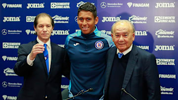 Cruz Azul Unveils New Signings
