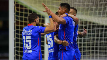 Orbelín Pineda y Luis Romo podrían emigrar al fútbol europeo Orbelín Pineda y Luis Romo podrían emigrar al fútbol europeo