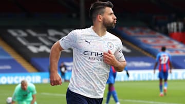 Agüero marcou um dos gols da vitória tranquila deste sábado