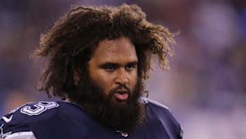 Dallas Cowboys center Joe Looney