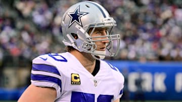 Dallas Cowboys linebacker Sean Lee has re-signed on a one-year contract