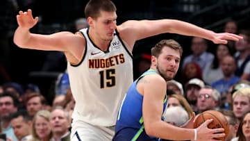 Nuggets y Mavericks jugarán esta noche