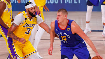 Anthony Davis fue la gran figura del primer juego de los Lakers ante los Nuggets