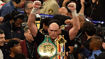 Tyson Fury tiene cinco cinturones y se consagra como élite de los pesos completos 