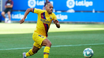 Deportivo Alaves v FC Barcelona  - La Liga