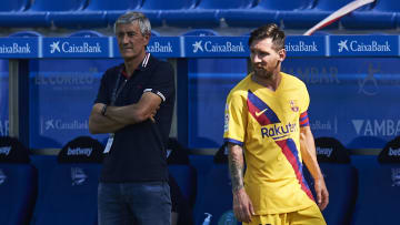 Quique Setien pense que Messi est au-dessus de Lewandowski