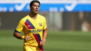 Deportivo Alaves v FC Barcelona  - La Liga