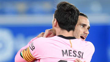 Lionel Messi félicitant Antoine Griezmann. 