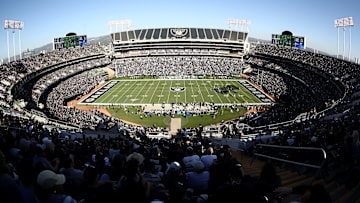 Detroit Lions v Oakland Raiders