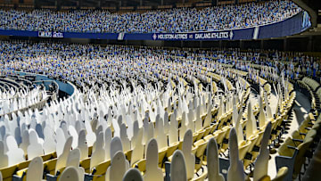 La temporada de la MLB se ha jugado sin personas en las tribunas debido a la pandemia de COVID-19