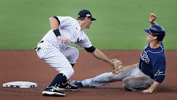 DJ LeMahieu sigue sin firmar con los Yankees