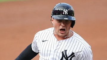 Luke Voit se queda en los Yankees 