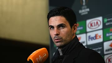 Dundalk FC v Arsenal FC: Group B - UEFA Europa League Dundalk FC v Arsenal FC: Group B - UEFA Europa League