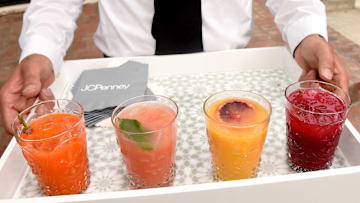 Jugos frutales frescos para combatir el calor 