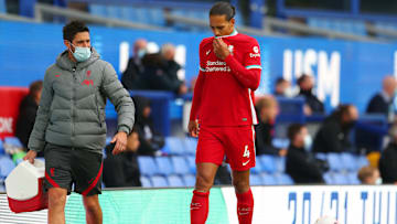 Van Dijk wird Liverpool lange fehlen