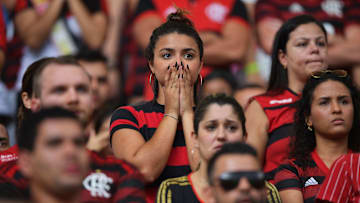 O Flamengo precisa cuidar do seu futebol feminino. 