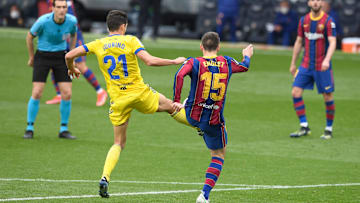 Die Szene, in der Lenglet den vermeidbaren Elfmeter provoziert