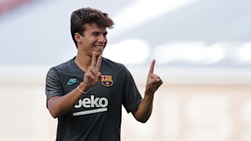 Com apenas três minutos em campo nesta temporada, Riqui Puig procura opções para estar em atividade e defender a Espanha na Eurocopa.