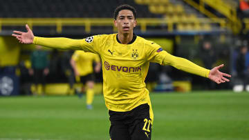 Joia do BVB, Bellingham se tornou o segundo jogador mais jovem a marcar em uma eliminatória da Champions League. 