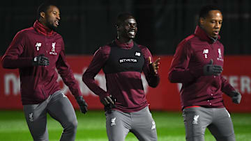 Liverpool confirma saída de Nathaniel Clyne.