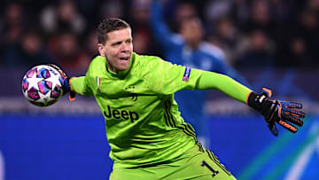 FBL-EUR-C1-LYON-JUVENTUS