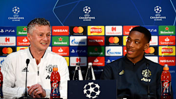 FBL-EUR-C1-MAN-UTD-PRESSER