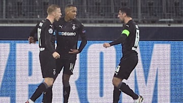 Oscar Wendt, Alassane Plea und Lars Stindl bejubeln den Ausgleich gegen Inter Mailand