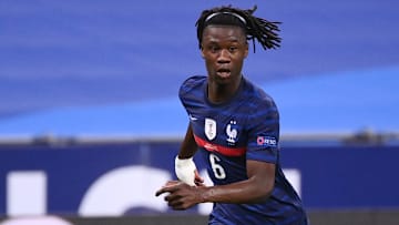Eduardo Camavinga est devenu le plus jeune joueur français d'après-guerre. 