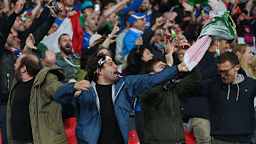 Tifosi azzurri a Wembley