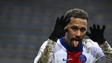 Neymar devrait bientôt prolonger au PSG. 