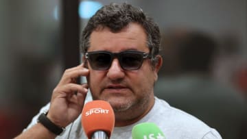 Mino Raiola ha vuelto a primera línea