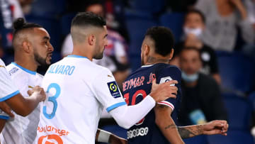 Ça a chauffé entre Alvaro Gonzalez et Neymar durant le Classico...