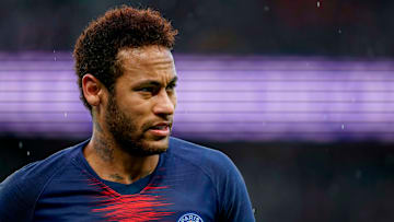 Há algum jogador brasileiro mais próximo da ‘Bola de Ouro’ ou do ‘The Best’ do que Neymar? 