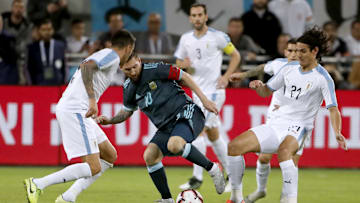 Há muita expectativa para esse confronto | FBL-FRIENDLY-ARG-URU