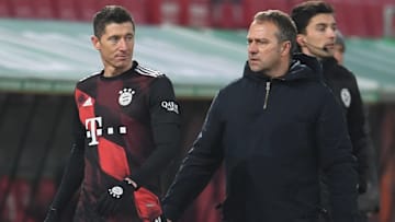 Kann wieder auf Robert Lewandowski (l.) zurückgreifen: Hansi Flick