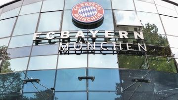 Gegen den entlassenen Nachwuchstrainer des FC Bayern wird weiter ermittelt