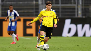 Leonardo Balerdi sous les couleurs du Borussia Dortmund